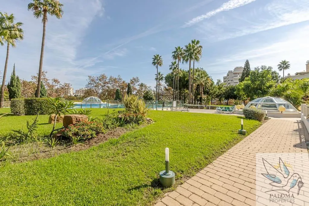 2 Bdr Apt With Heated Pool & Jacuzzi Benalmádena Spagna