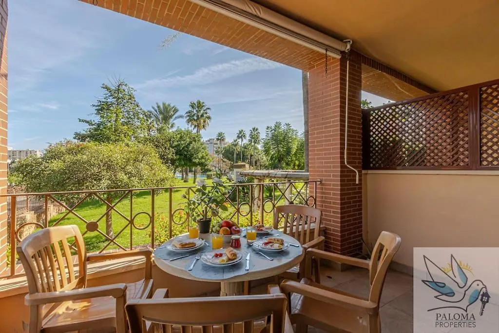 Appartamento 2 Bdr Apt With Heated Pool & Jacuzzi Benalmádena Spagna