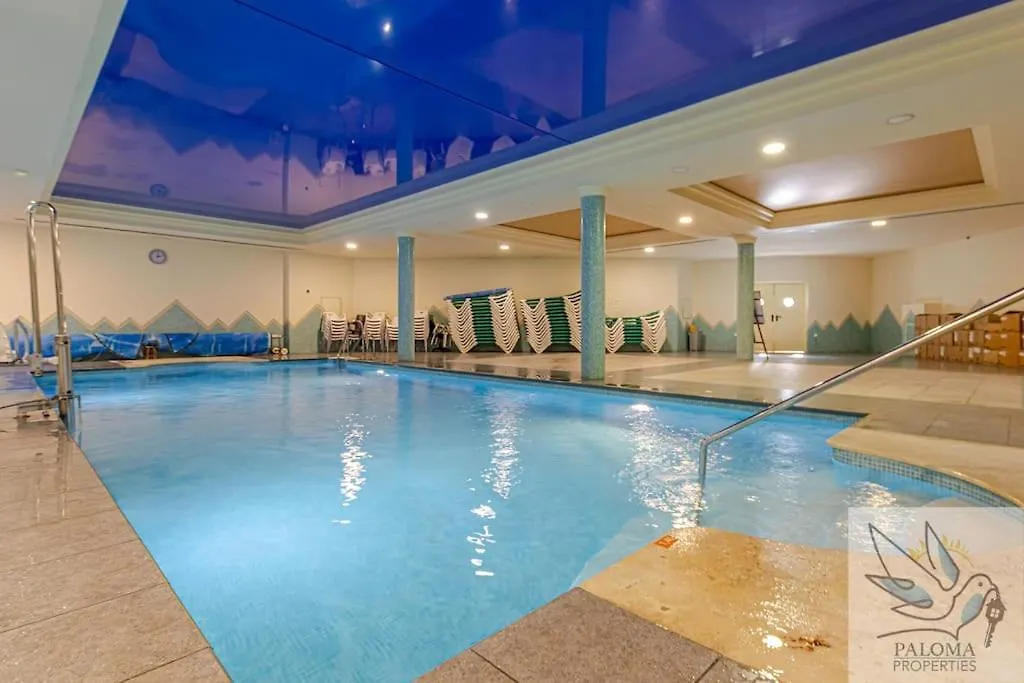 2 Bdr Apt With Heated Pool & Jacuzzi Benalmádena Appartamento
